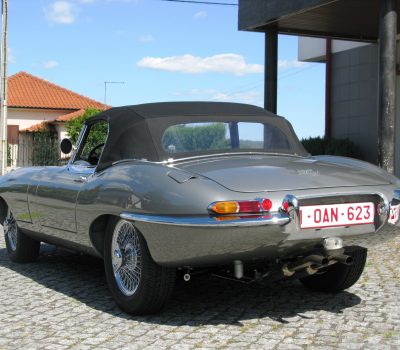 Jaguar E-Type Series I OTS 1965 Opalescent Silver Grey Left Back