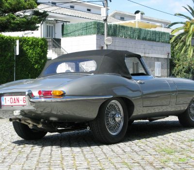 Jaguar E-Type Series I OTS 1965 Opalescent Silver Grey Right Back